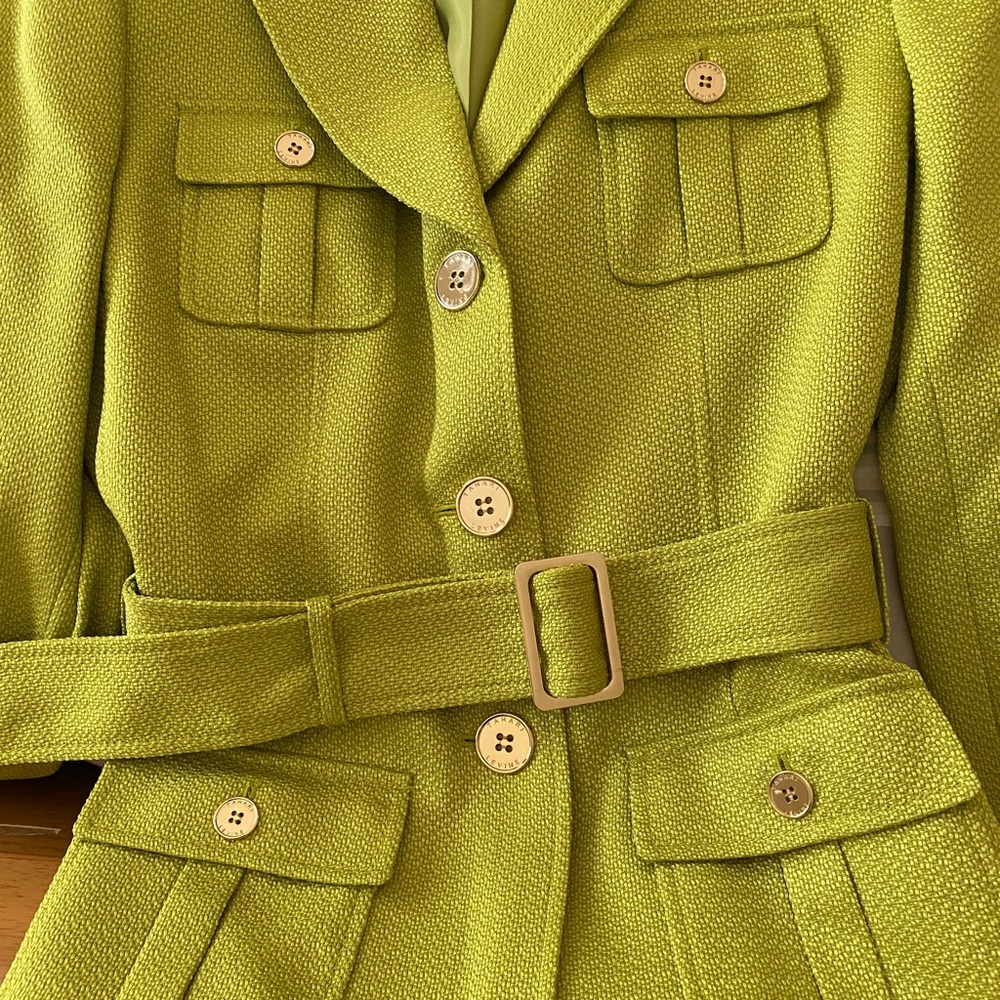 Tahari by Arthur S. Levine Green Jacket Diana-S Size 8 NWT